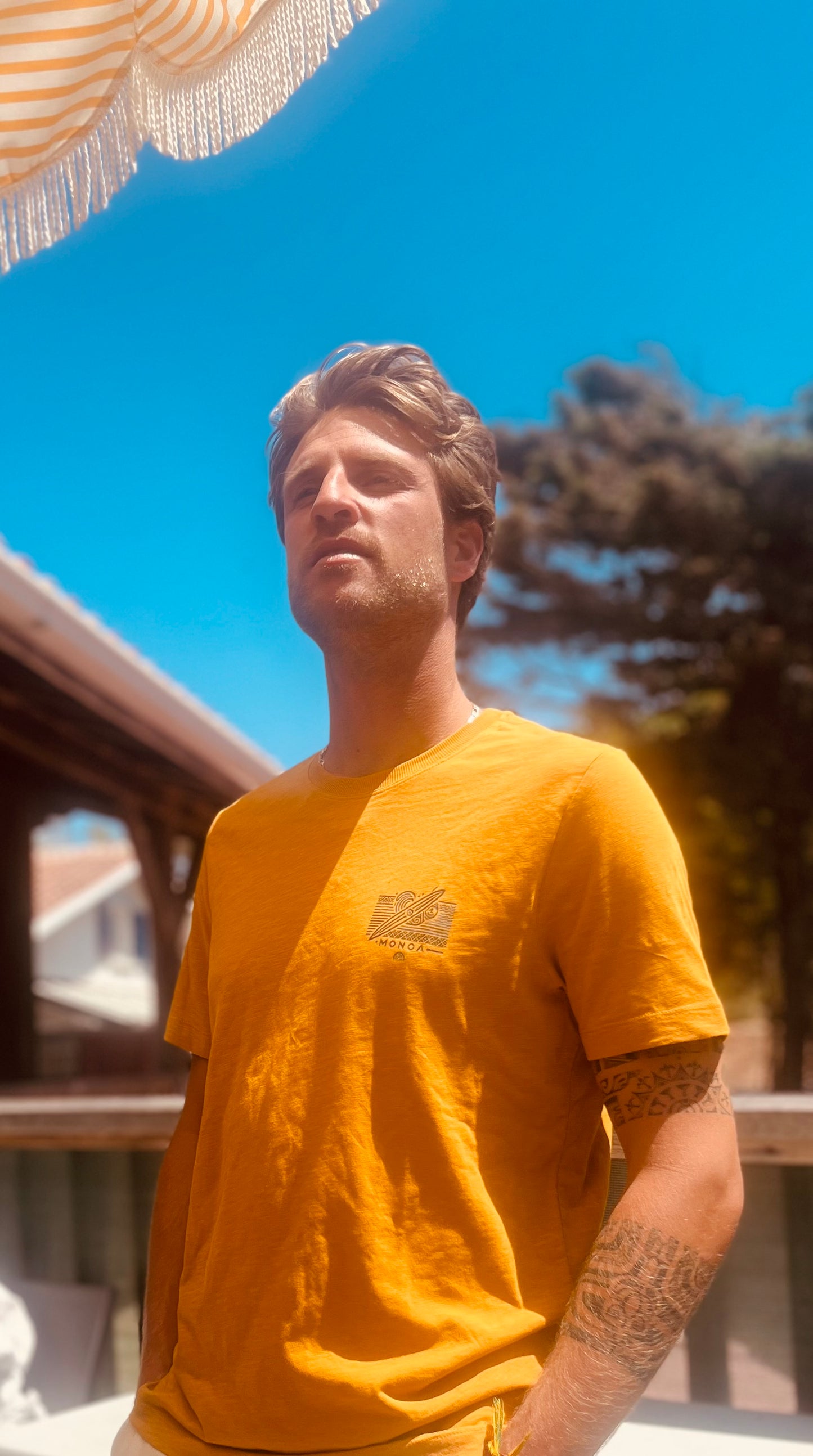 tshirt ochre polynésien